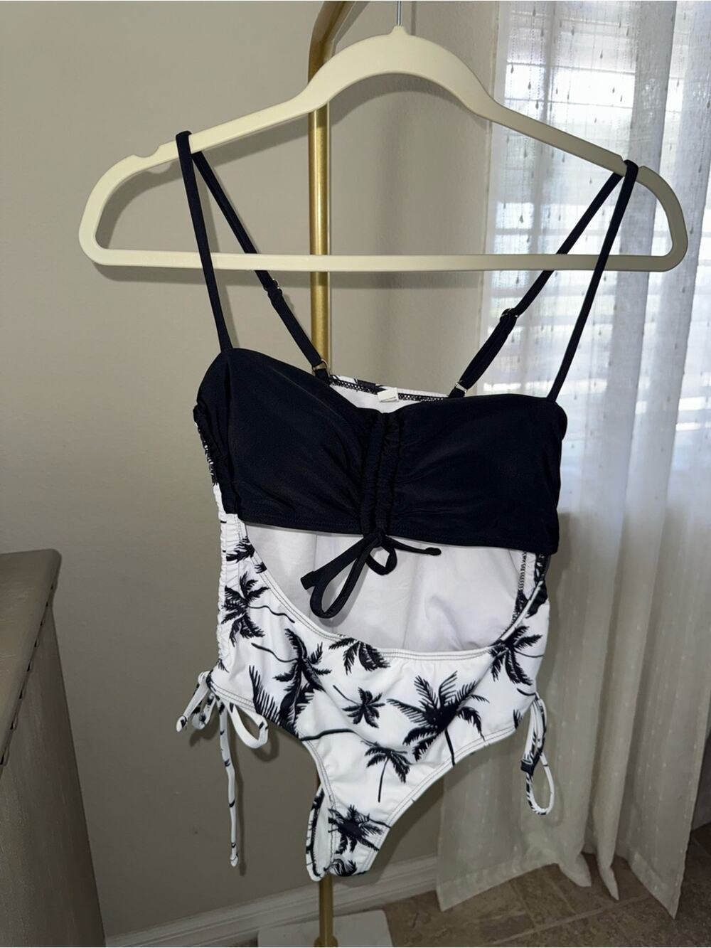 Meyeeka Cut Out Monokini Cheeky One-Piece Swimsuit NWT